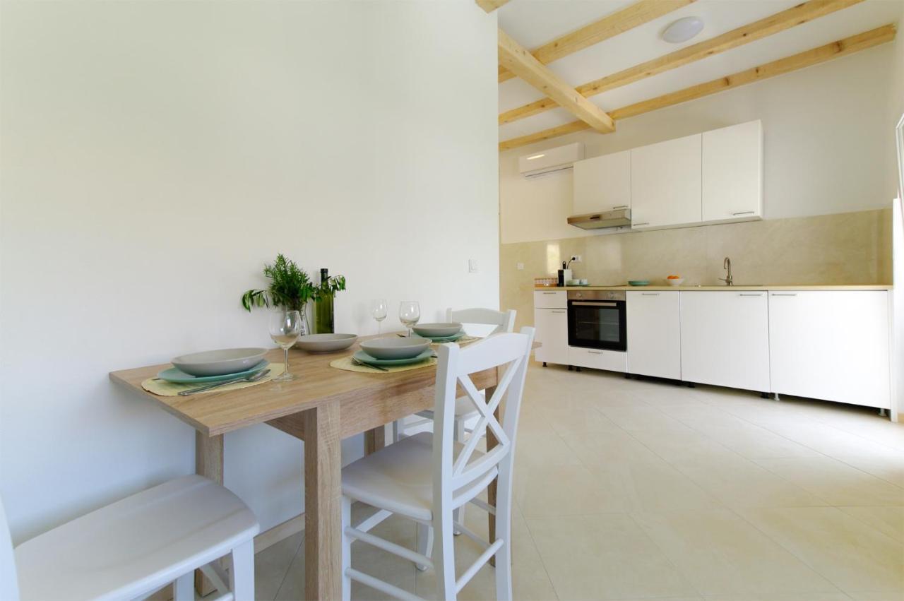 Apartmani Porat Сали Екстериор снимка